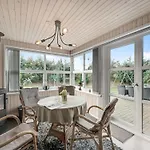 Geert - 900m From The Sea By Interhome