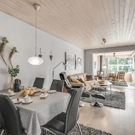 בית נופש Geert - 900m From The Sea By Interhome