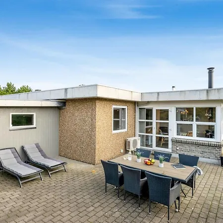 Holiday home Geert - 900m From The Sea By Interhome Blavand