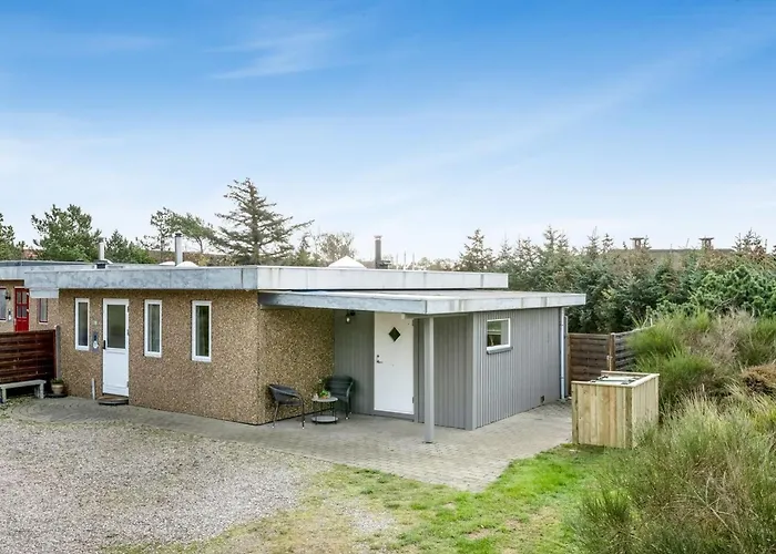 Holiday home Geert - 900m From The Sea By Interhome *