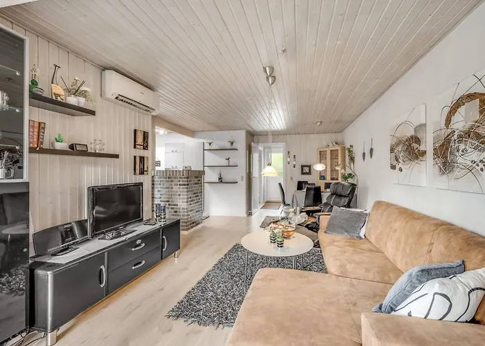 Geert - 900m From The Sea By Interhome Holiday home Blavand