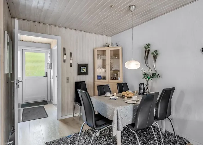 Geert - 900m From The Sea By Interhome Blavand