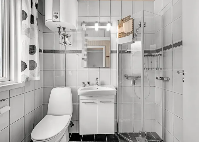 Holiday home Geert - 900m From The Sea By Interhome *