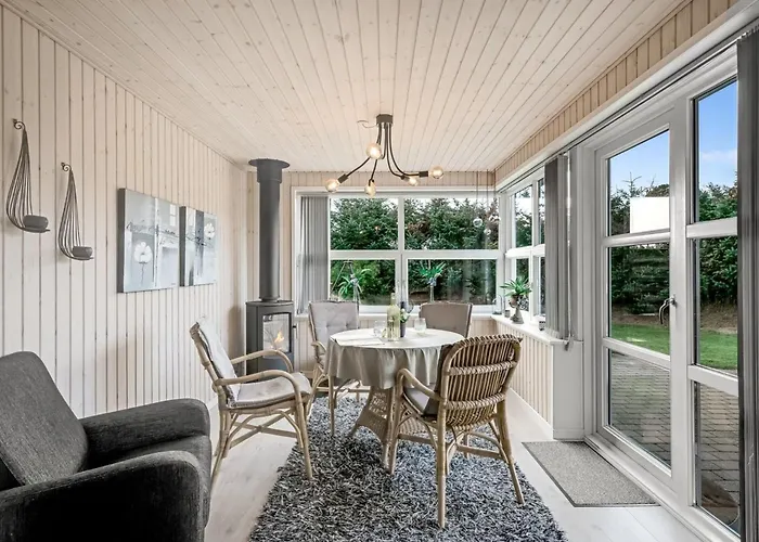 Holiday home Geert - 900m From The Sea By Interhome